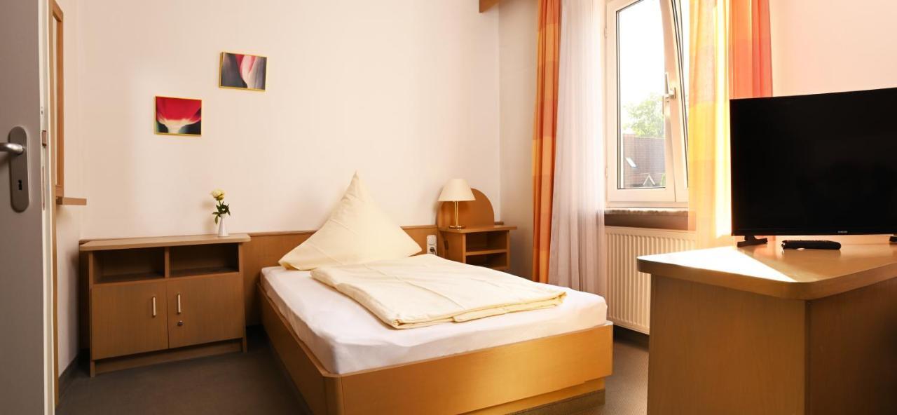 Hotel Zum Alten Wirt Langenbach  Bagian luar foto